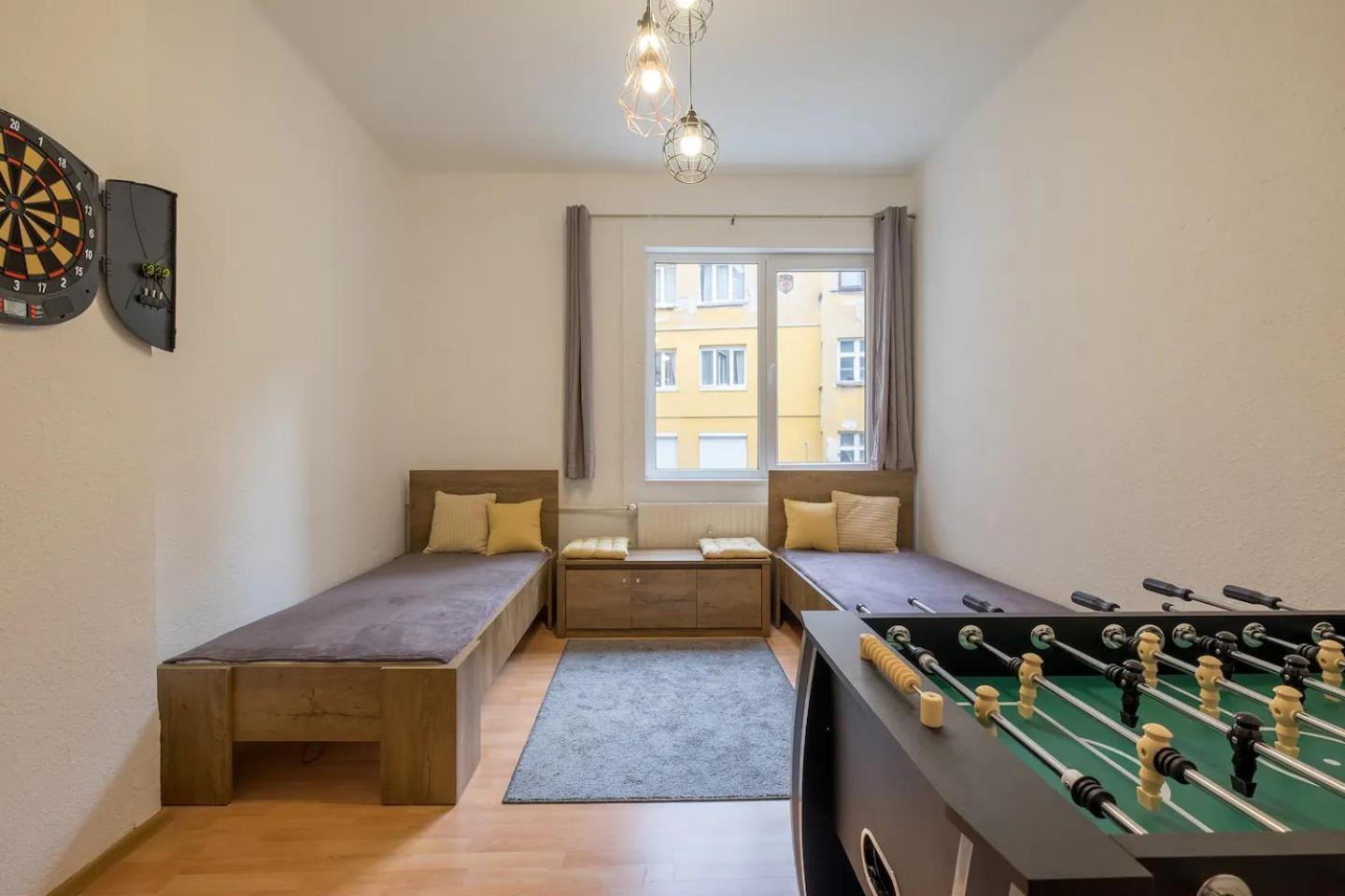 Stay And Play - Foosball And Comfort Sofya Dış mekan fotoğraf